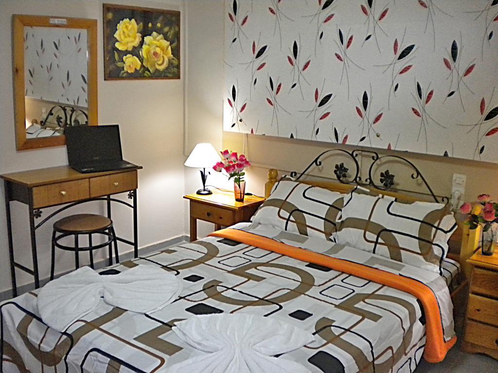 Chios Rooms Myview Karfas Bagian luar foto