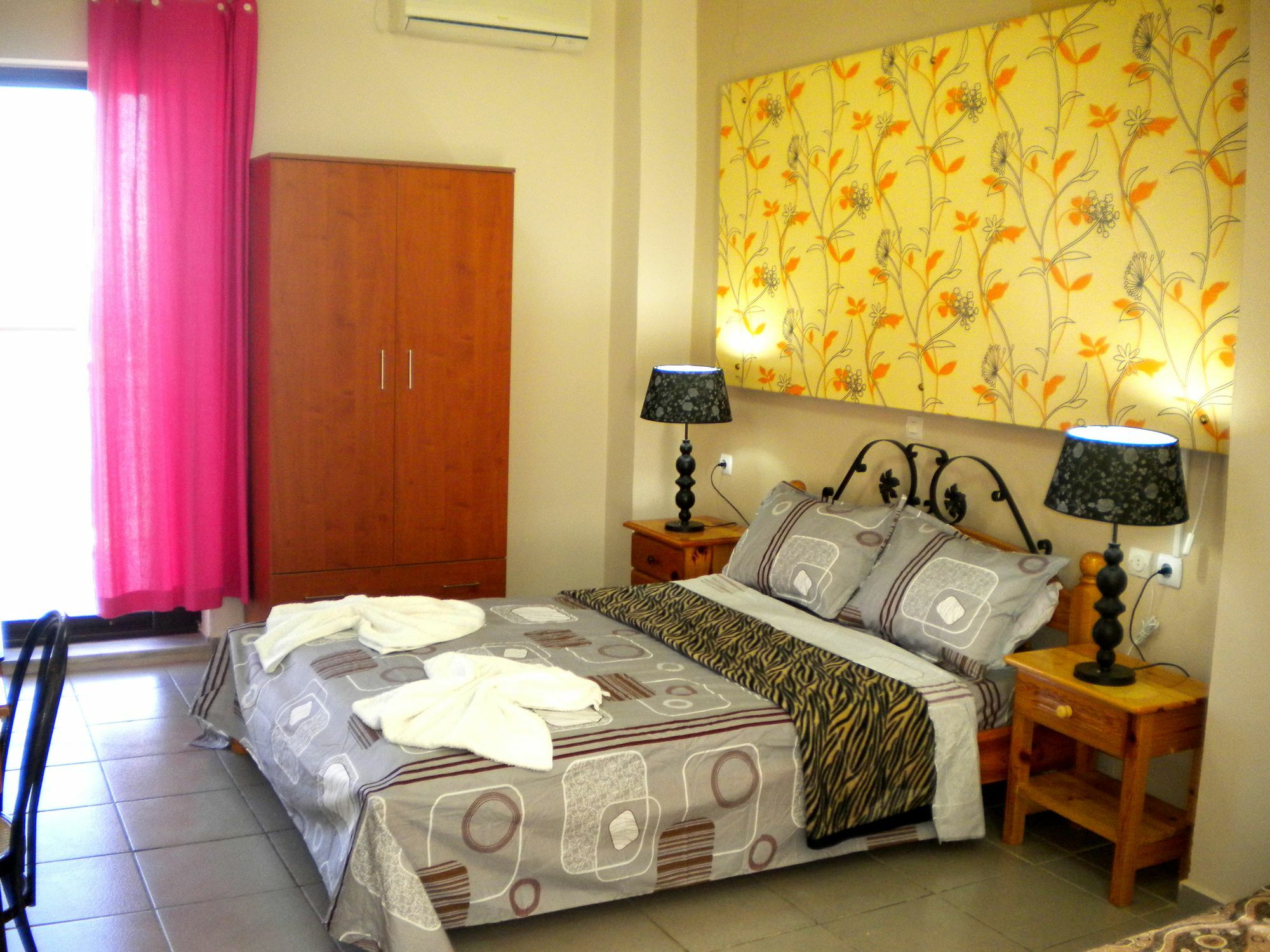 Chios Rooms Myview Karfas Bagian luar foto